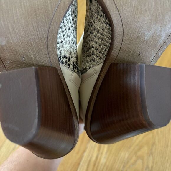 Sam Edelman Boots White‎ Leather Snake Print Western Ankle Booties Sz 8 - Picture 12 of 13